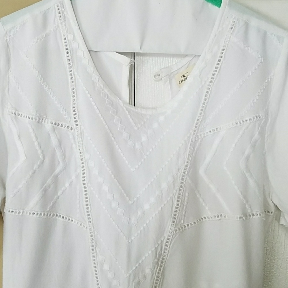 White romper, worn one time, size small - Picture 2 of 4